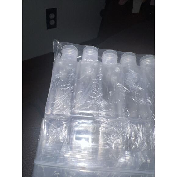 2 OZ Refillable Travel Bottle Flip Top Cap Liquids Gels Empty Bottles BULK X 12 - Picture 4 of 4